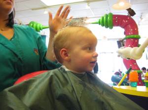 As this mohawk shows, it's still pretty long