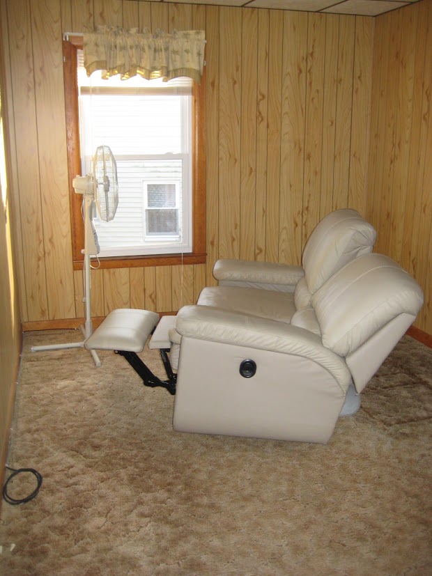 Oh so shag. And paneling.